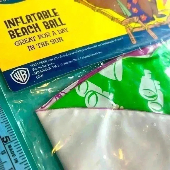 Vintage Yogi Bear Inflatable Beach Ball  Hannah Barbera Pool Kids Sun Play Sand - Picture 5 of 6